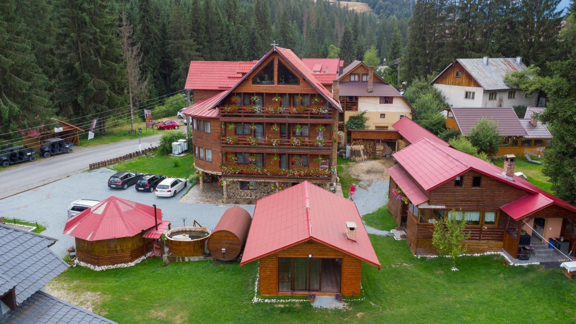 Casa Binu Hotel Arieseni Bagian luar foto