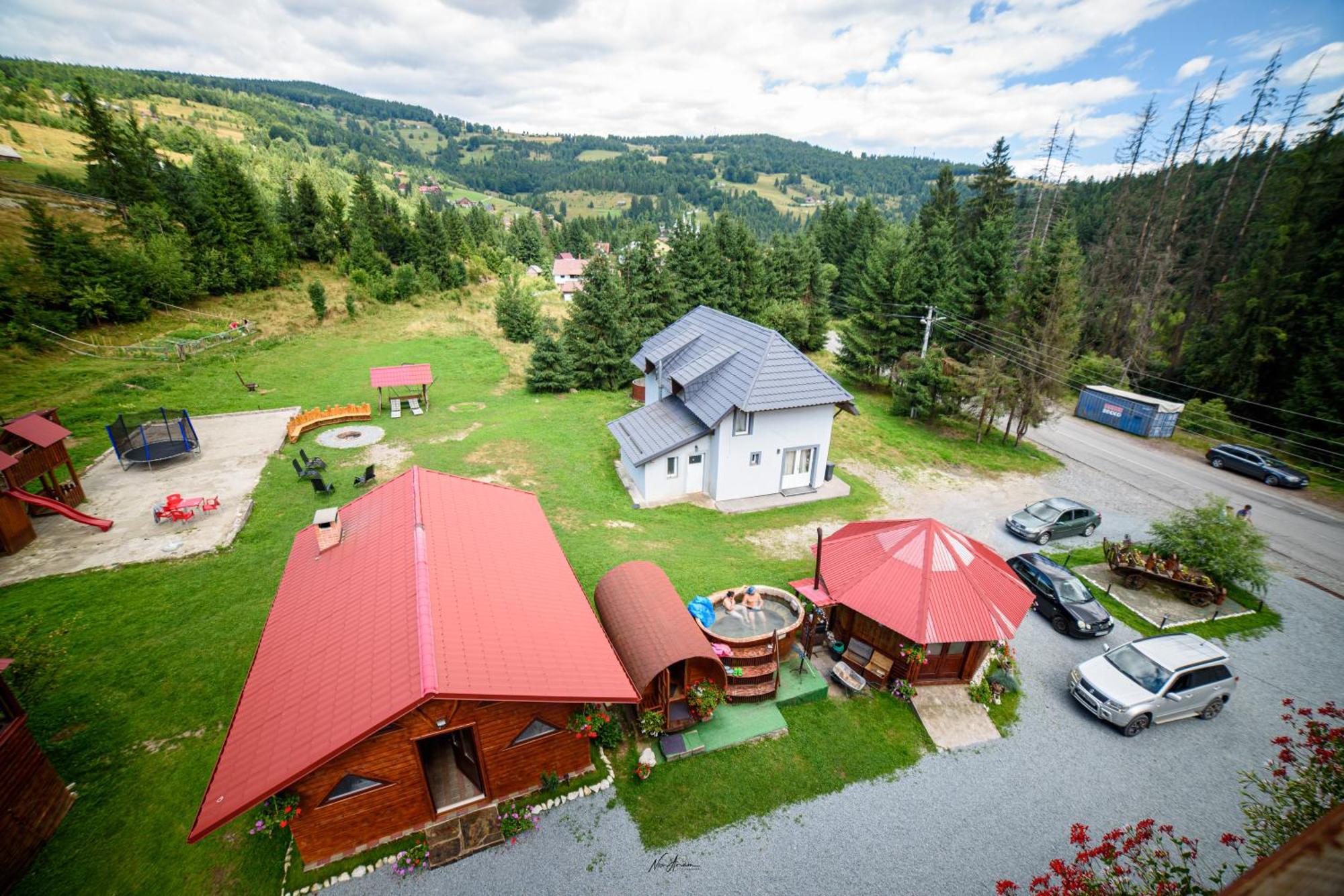 Casa Binu Hotel Arieseni Bagian luar foto