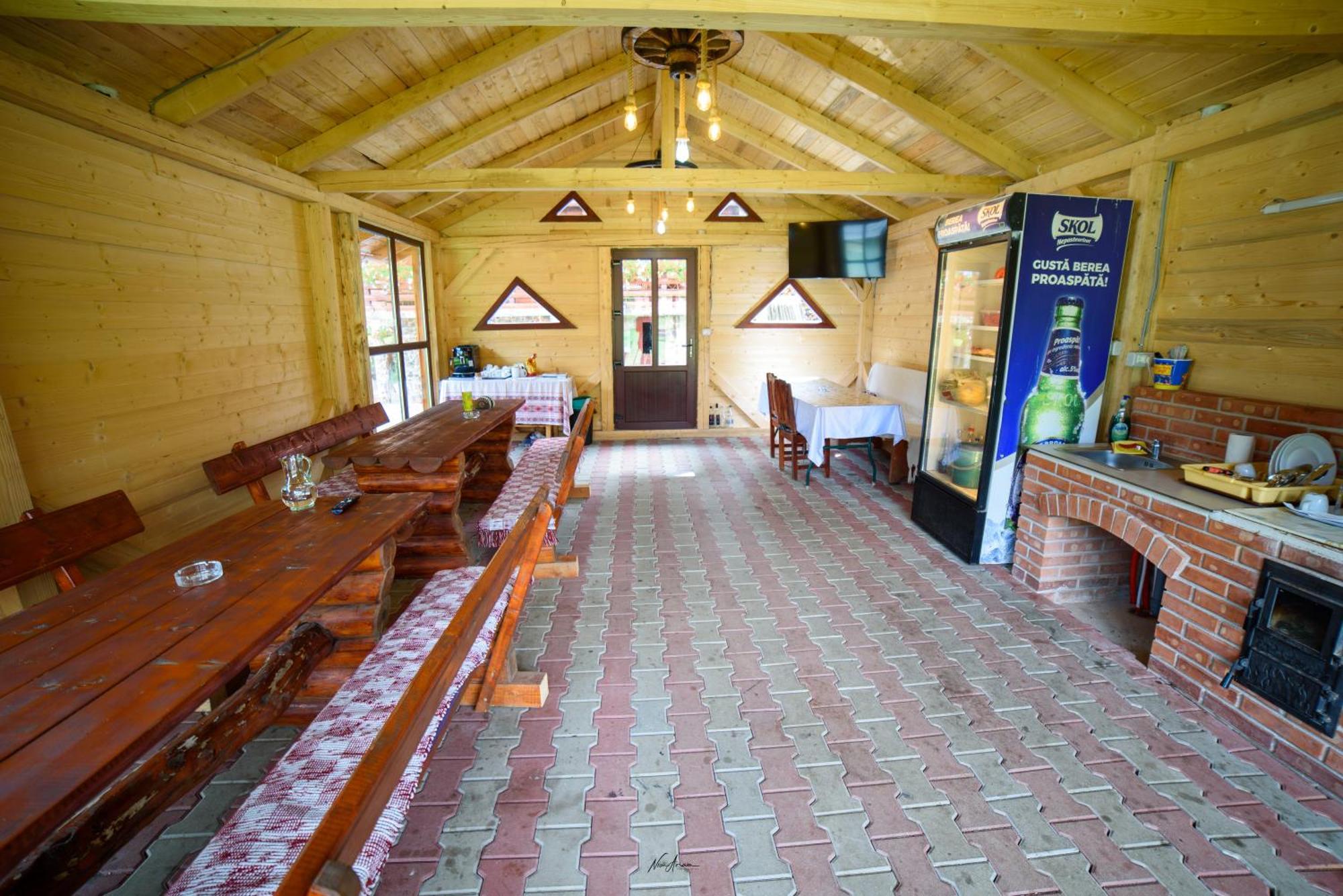 Casa Binu Hotel Arieseni Bagian luar foto