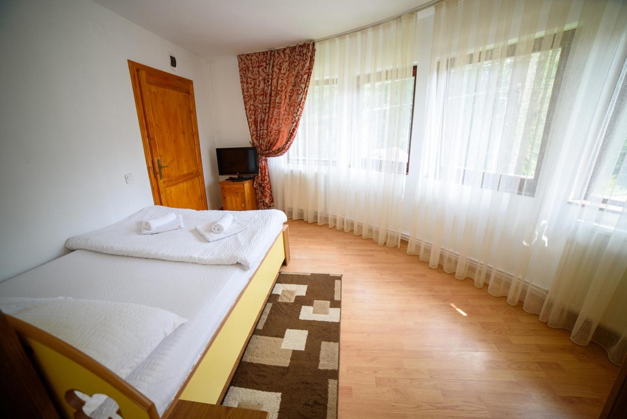 Casa Binu Hotel Arieseni Bagian luar foto