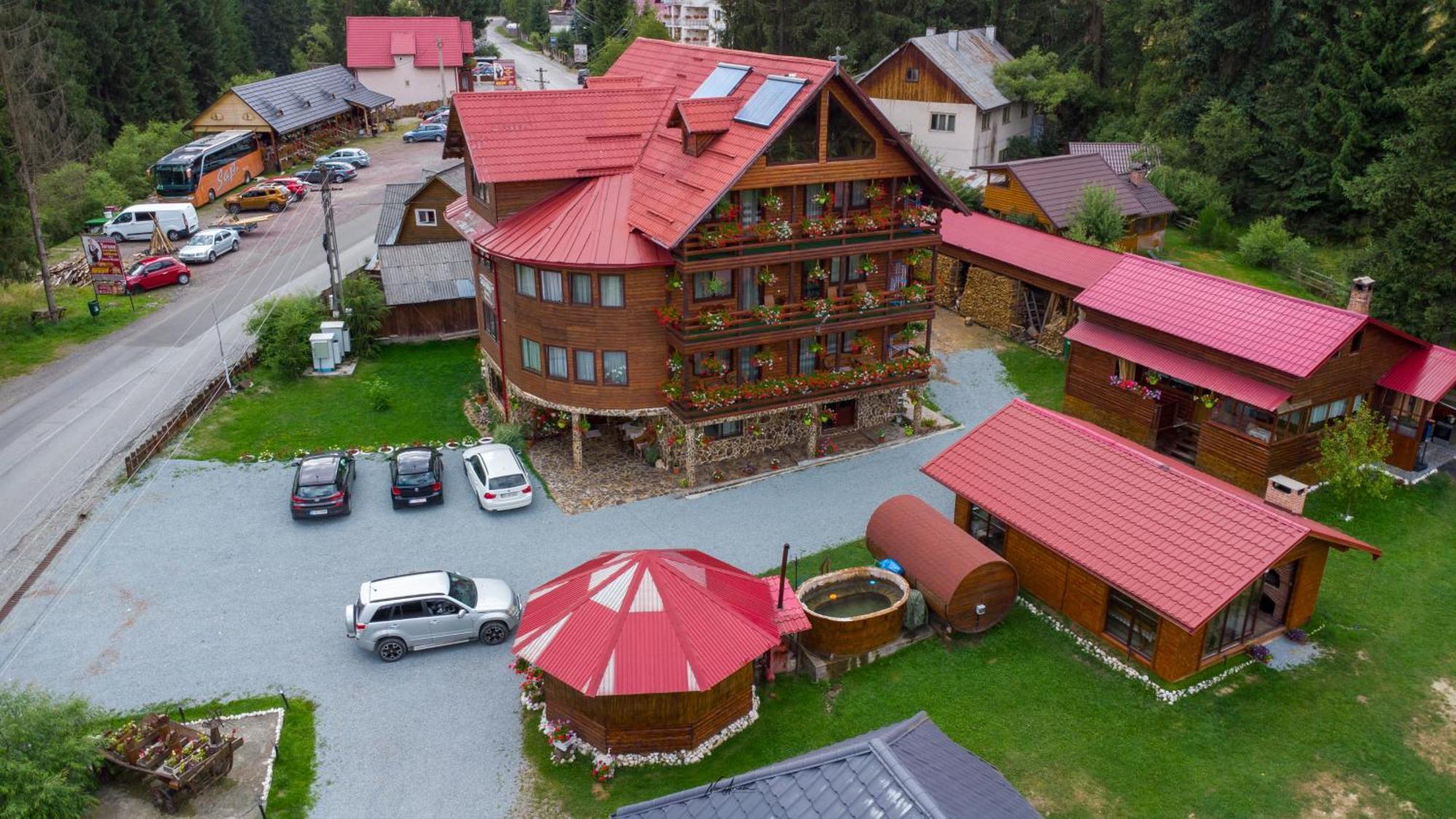 Casa Binu Hotel Arieseni Bagian luar foto
