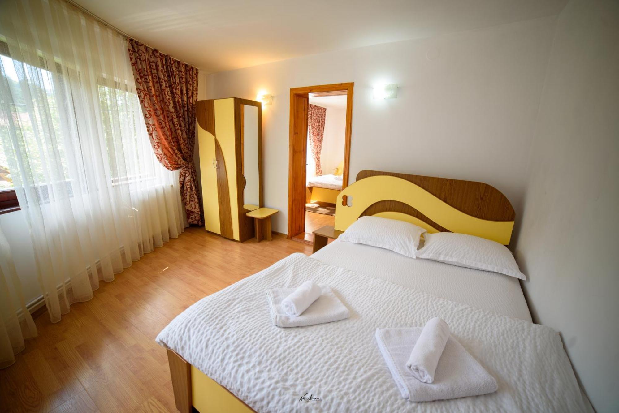 Casa Binu Hotel Arieseni Bagian luar foto