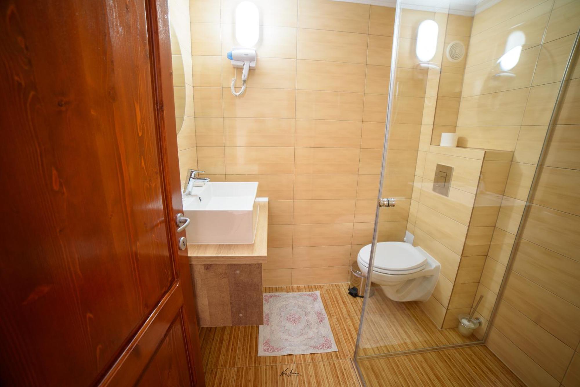 Casa Binu Hotel Arieseni Bagian luar foto